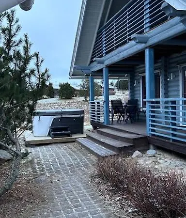 Laakson Helmi 2 ,separate Sauna, Fireplace, Villa