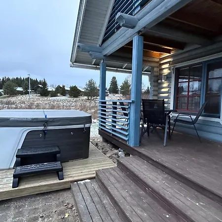 Laakson Helmi 2 ,separate Sauna, Fireplace, Villa